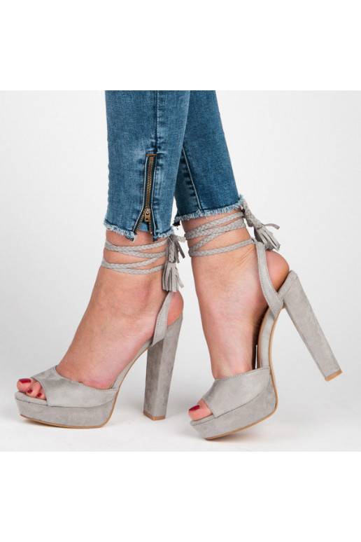 Grijze sandalen met hoge hakken VICES met bohemien details 1233-5G  - 3