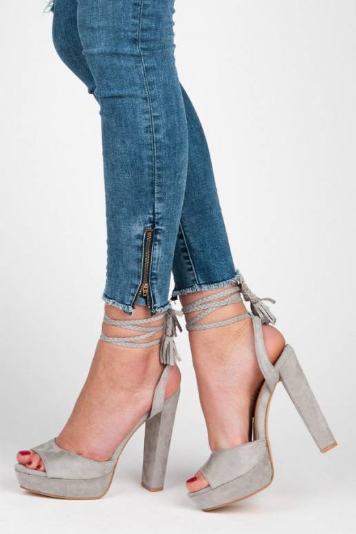 Grijze sandalen met hoge hakken VICES met bohemien details 1233-5G  - 2