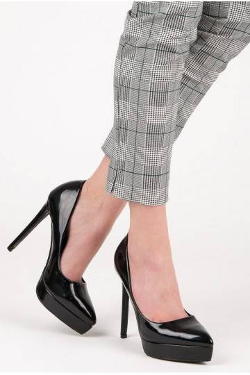 Zwarte lak stiletto schoenen met een platform bij de tenen  - 1