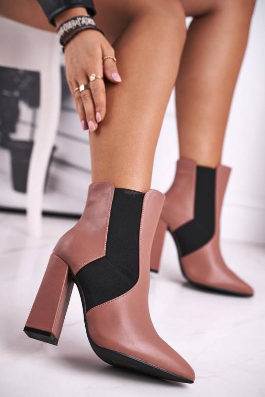 Dameslaarzen met hakken in roze kleur  - 2 Dameslaarzen met hakken in roze kleur  - 2