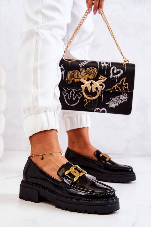 Schoenen met lakleereffect en...