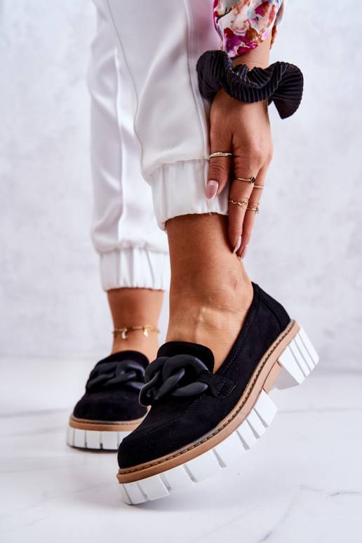 Schoenen gemaakt van suède met... Schoenen gemaakt van suède met...