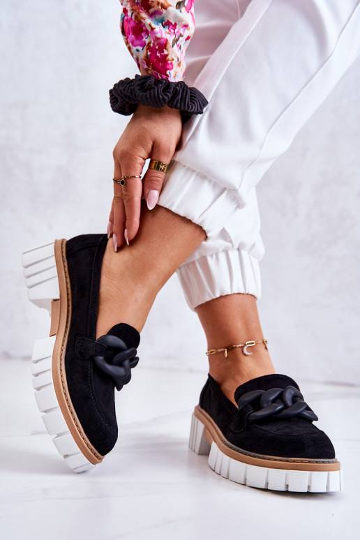 Schoenen gemaakt van suède met... Schoenen gemaakt van suède met...