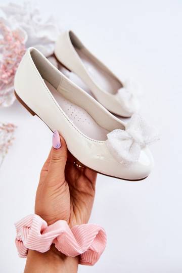 Kinderballerina's met lakeffect en linten in de witte kleur Zolly