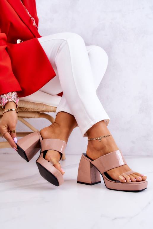 Lakutas sandalen met hakken in beige... Lakutas sandalen met hakken in beige...