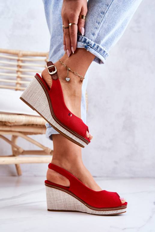 Comfortabele sandalen met gespen in...