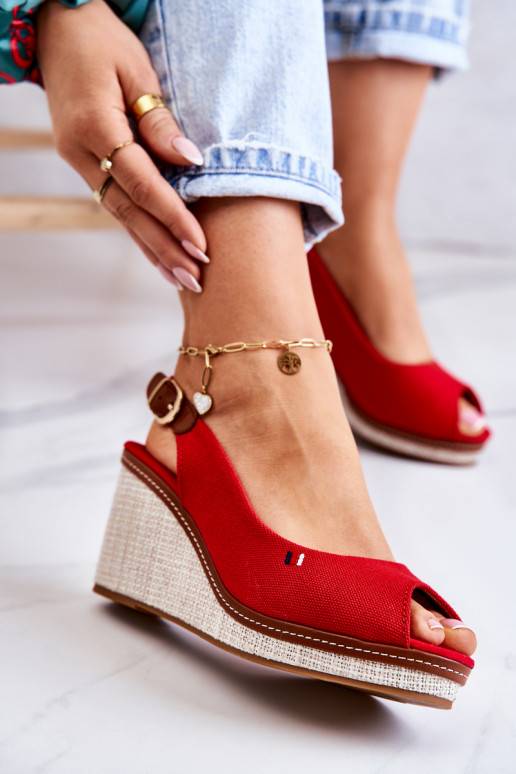 Comfortabele sandalen met gespen in...