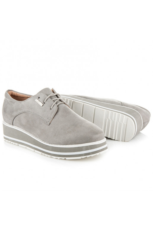 Grijze vrijetijdsschoenen Grijze vrijetijdsschoenen