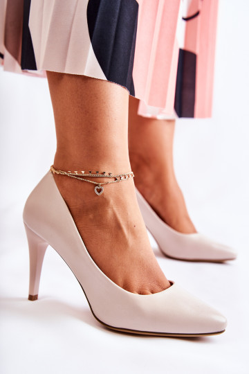 schoenen met hoge hakken in...