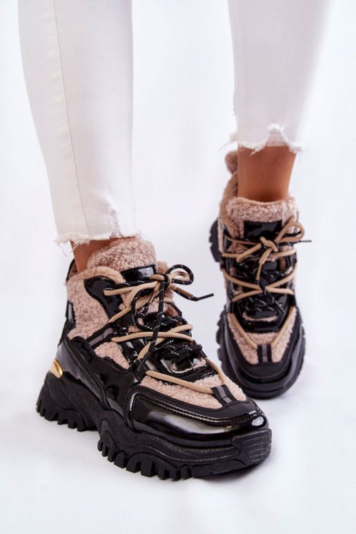 Zwart en beige verwarmde... Zwart en beige verwarmde...