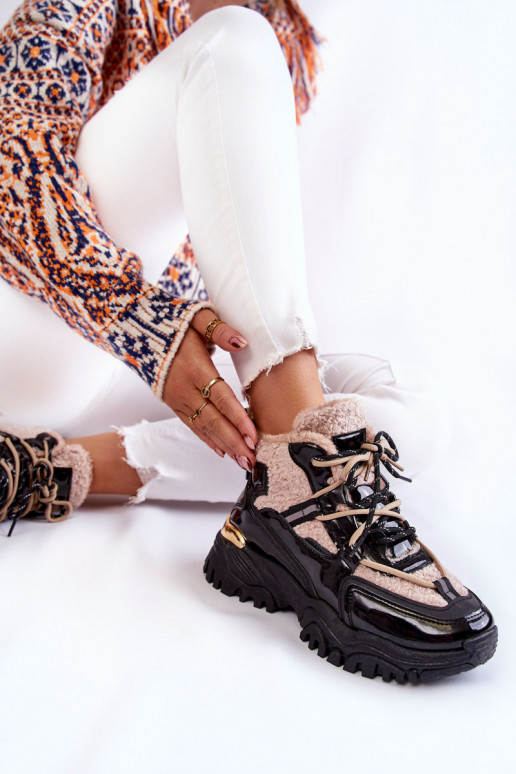 Zwart en beige verwarmde... Zwart en beige verwarmde...