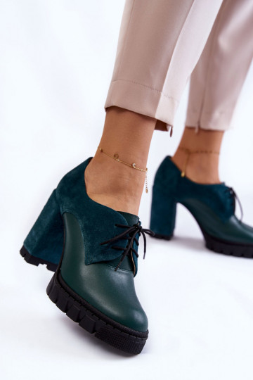 Suede laarzen met plateau in groen Carisa