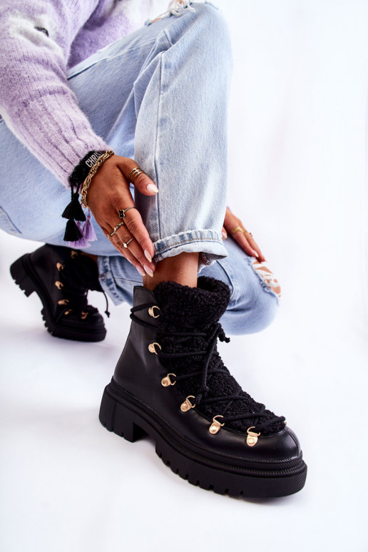 Laarzen in de kleur zwart Arisa Laarzen in de kleur zwart Arisa