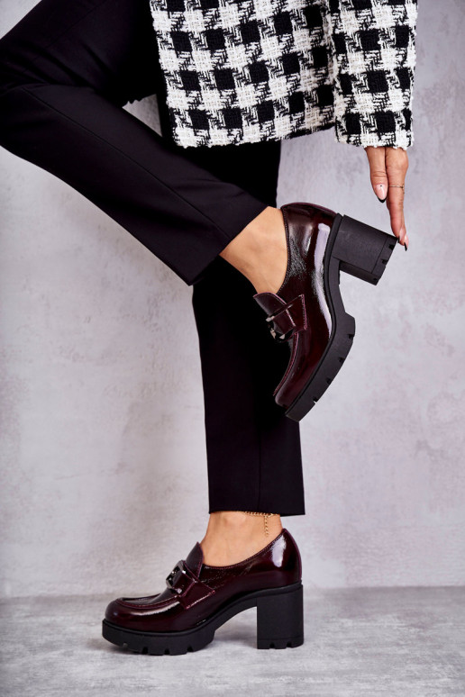 Elegante stijlschoenen met hakken... Elegante stijlschoenen met hakken...