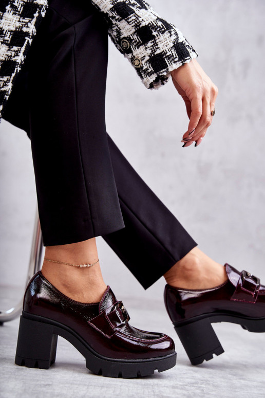 Elegante stijlschoenen met hakken... Elegante stijlschoenen met hakken...