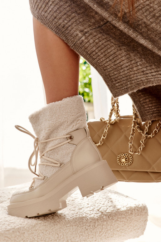 Zandlaarzen snowboots met verwarmende... Zandlaarzen snowboots met verwarmende...