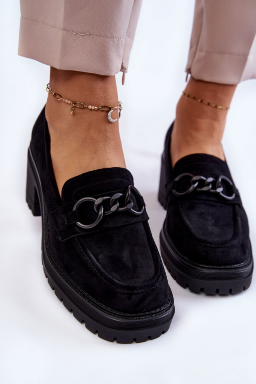 Suède schoenen met hakken in de kleur...