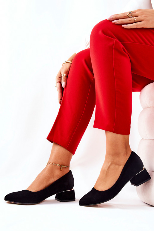 Zwarte suède damesschoenen Zwarte suède damesschoenen