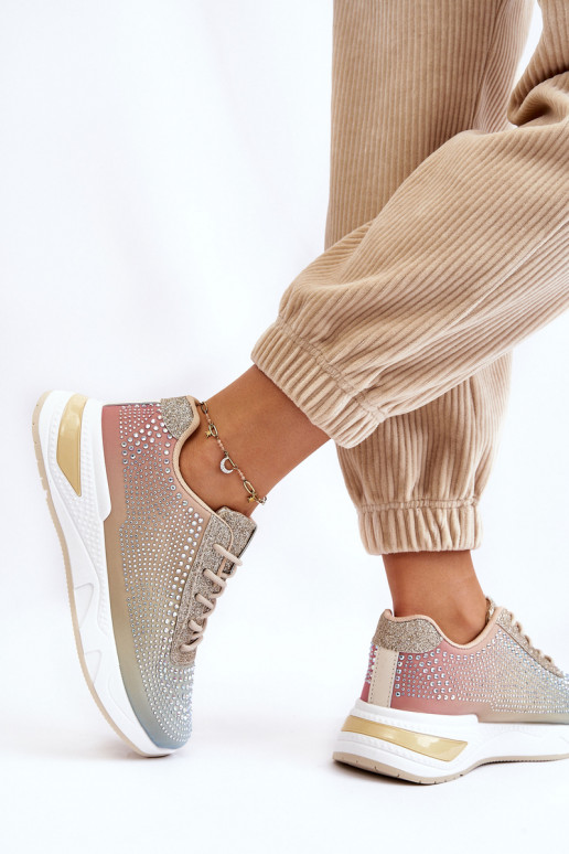 Glanzende sneakers met sprankelende...