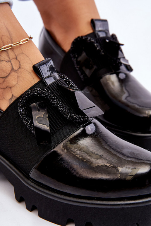 Schoenen in zwart lakeffect met mooie... Schoenen in zwart lakeffect met mooie...