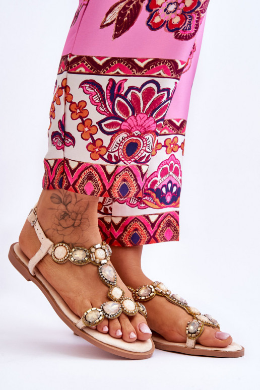 Sandalen verfraaid met kiezelstenen... Sandalen verfraaid met kiezelstenen...