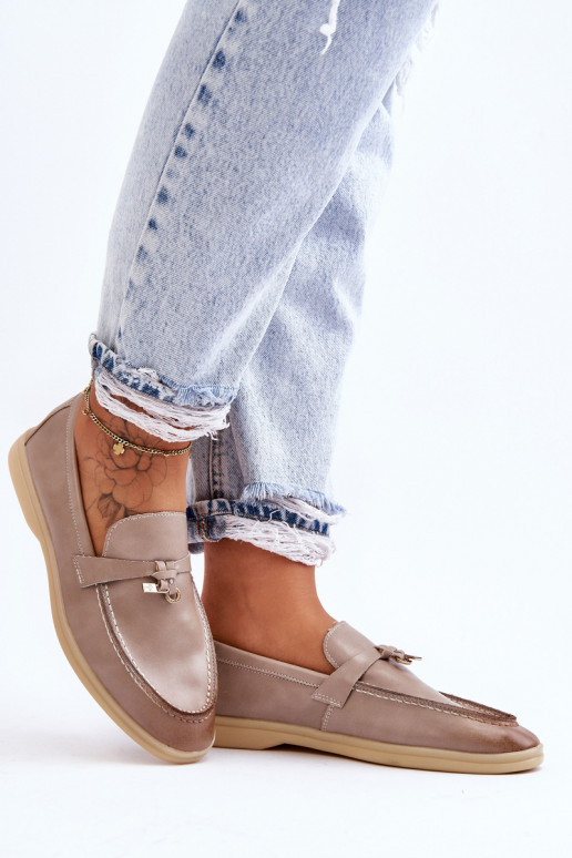 Klassiek model damesmocassins in... Klassiek model damesmocassins in...