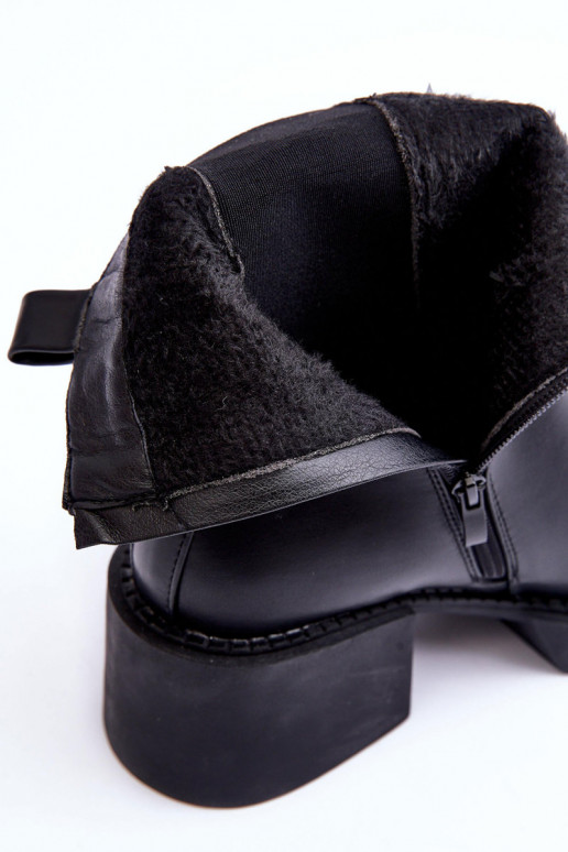 stijlvolle laarzen met brede hak in... stijlvolle laarzen met brede hak in...