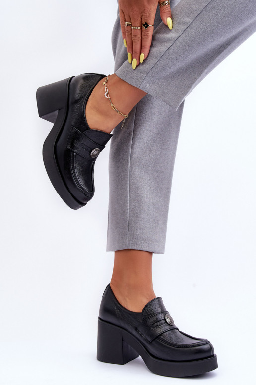 Schoenen met hakken in de kleur zwart... Schoenen met hakken in de kleur zwart...