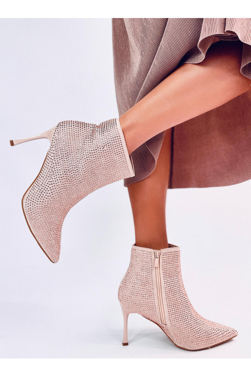 Laarzen met dunne hakken met...