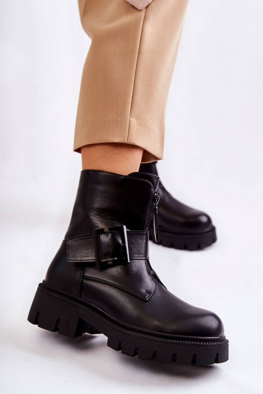 Warme laarzen met ritsen in het zwart... Warme laarzen met ritsen in het zwart...