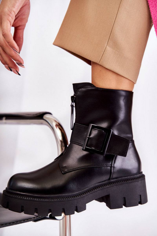 Warme laarzen met ritsen in het zwart... Warme laarzen met ritsen in het zwart...