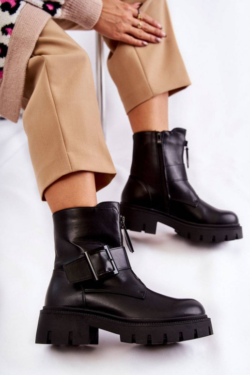 Warme laarzen met ritsen in het zwart... Warme laarzen met ritsen in het zwart...