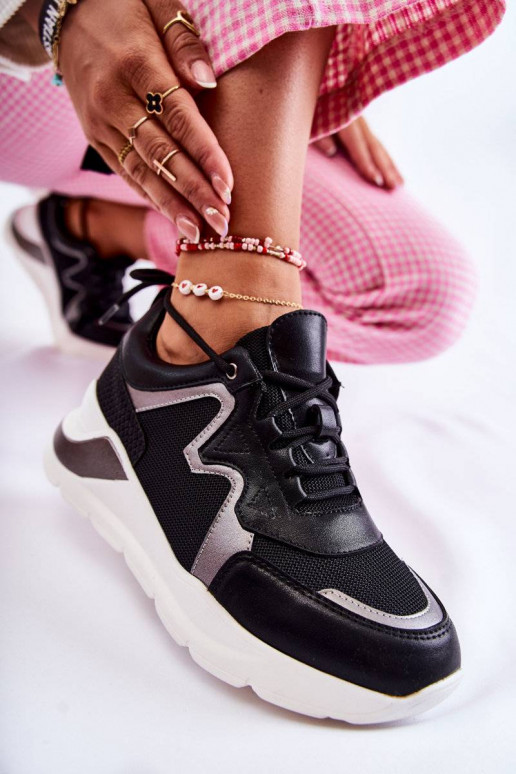 Sneakers model schoenen zwart kleur... Sneakers model schoenen zwart kleur...