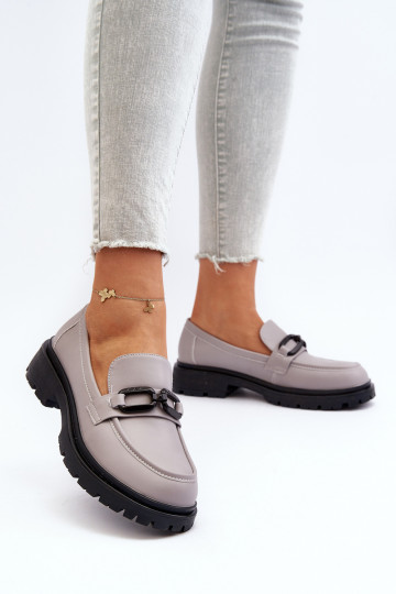 Mocassins grijze kleur...