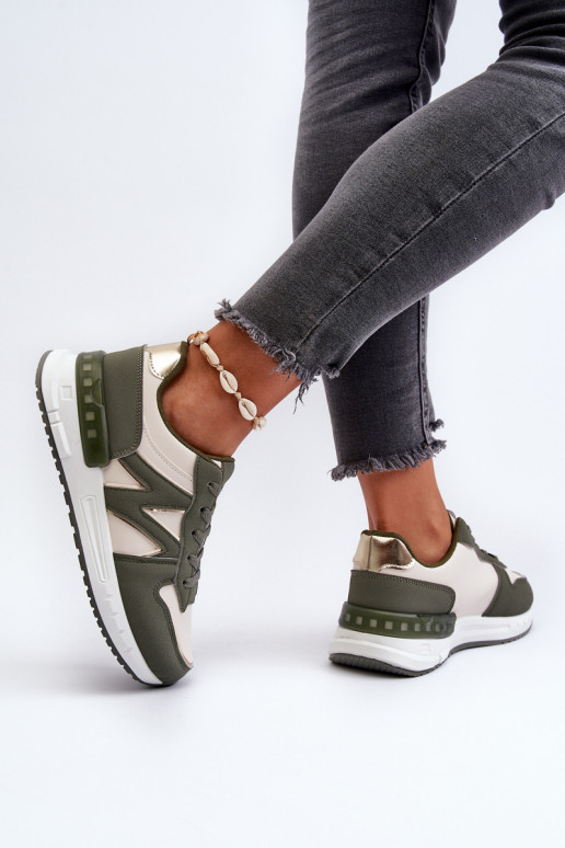 Sneakers model schoenen groene kleur... Sneakers model schoenen groene kleur...