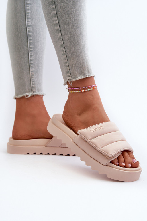 Sandalen met plateau Big Star beige Sandalen met plateau Big Star beige