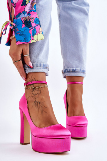 Aukštakulniai rožinės...