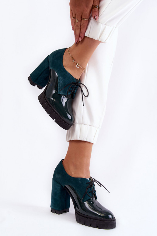 Laarzen met plateau in groene kleur... Laarzen met plateau in groene kleur...