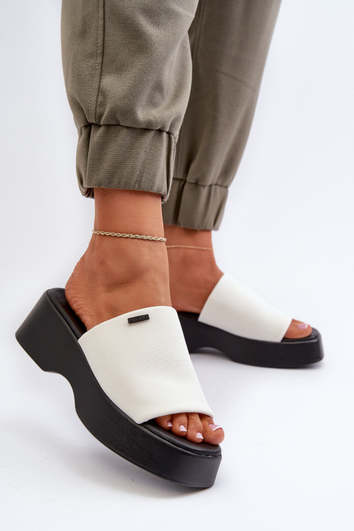 Moteriškos šlepetės Big Star baltos... Moteriškos šlepetės Big Star baltos...