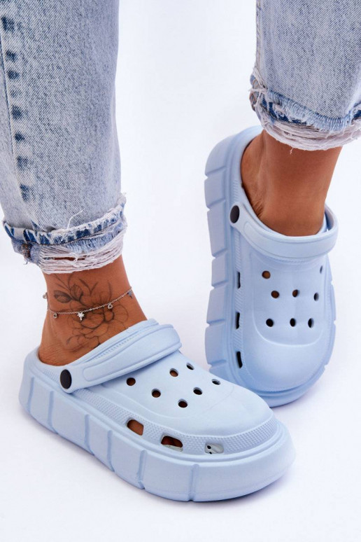 Crocs tipo šlepetės su paaukštinta... Crocs tipo šlepetės su paaukštinta...