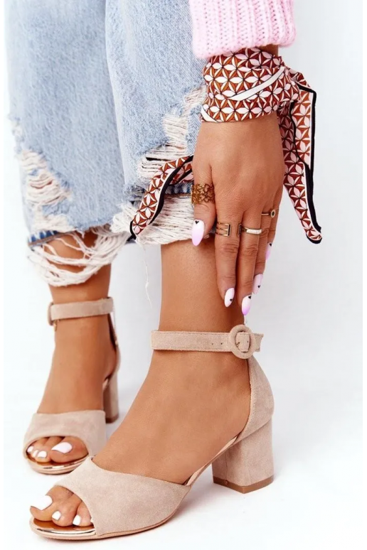 Damessandalen met hakken beige Vinceza