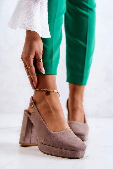 Beige suède schoenen 2