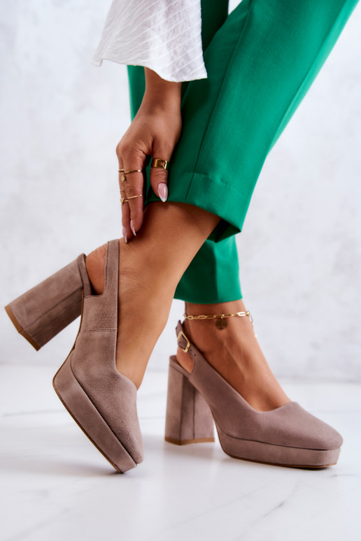 Beige suède schoenen Beige suède schoenen