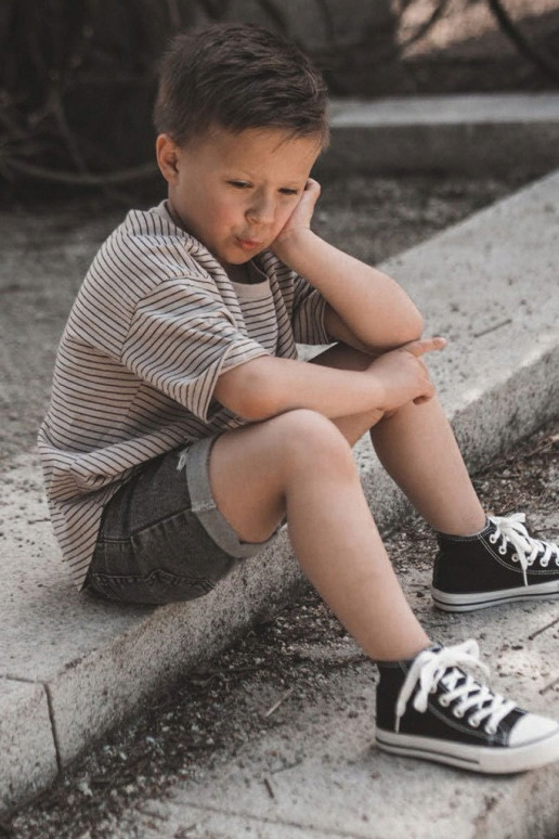 Kinderschoenen met zwarte zolen