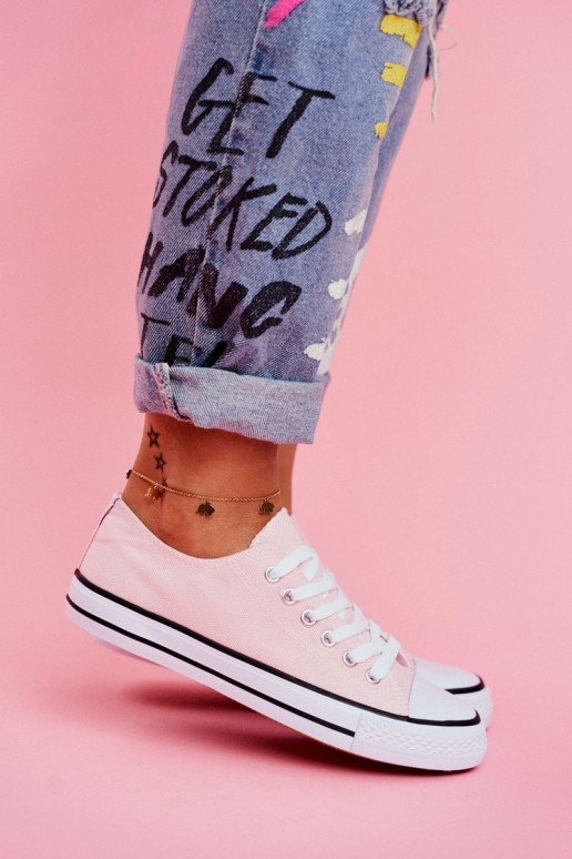 Klassiek model vrijetijdsschoenen in roze kleur Klassiek model vrijetijdsschoenen in roze kleur