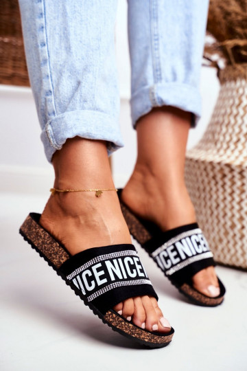 Slippers met sprankelende ogen in de kleur zwart Be Nice