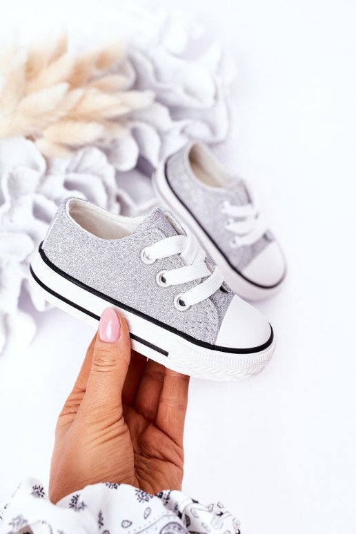 Kindercasual schoenen met glanzende zilveren kleur Bling-Bling Kindercasual schoenen met glanzende zilveren kleur Bling-Bling