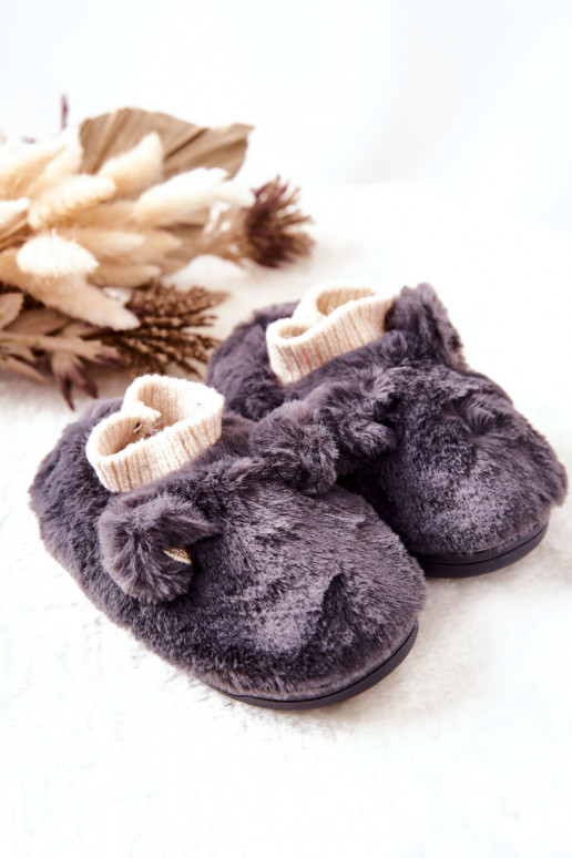 Verwarmde pantoffels met aantreksluiting in de grijze kleur Dessi Verwarmde pantoffels met aantreksluiting in de grijze kleur Dessi