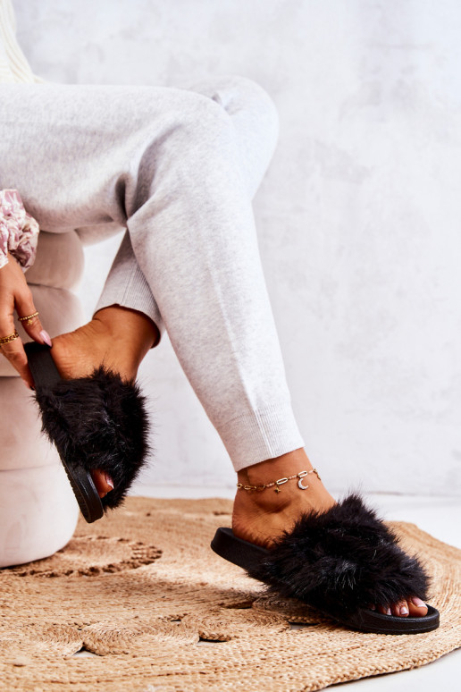 Slippers met bont in de kleur zwart Pollie
