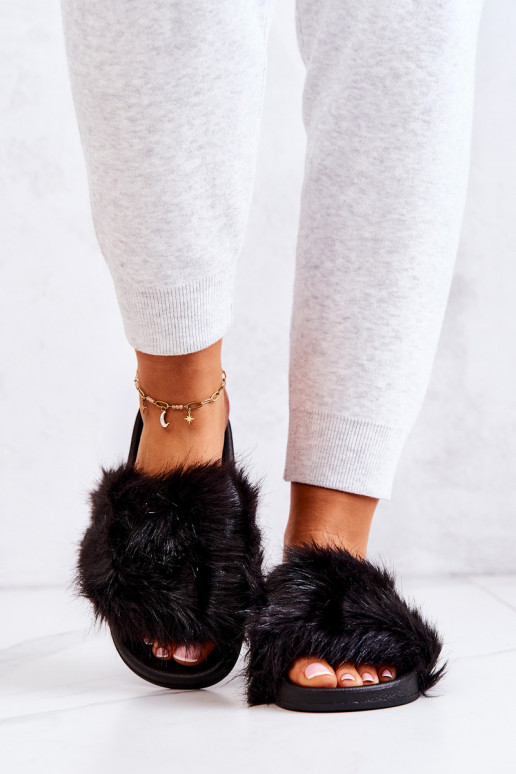 Slippers met bont in de kleur zwart Pollie